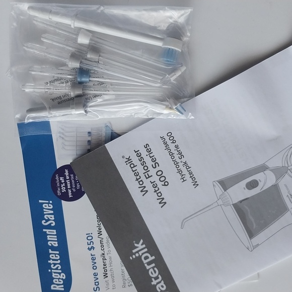 (New) Waterpik Dental Flosser 600 Series 10 Settings SEALED - Picture 7 of 9